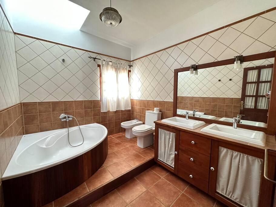 Private Villa With Pool In The Mountains Пайара Экстерьер фото